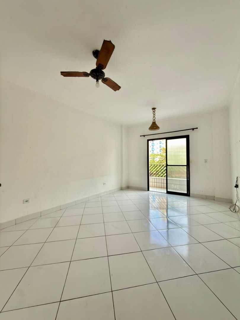 Apartamento à venda, 66 m² por R$ 295.000,00 - Tupi - Praia Grande/SP - foto 2
