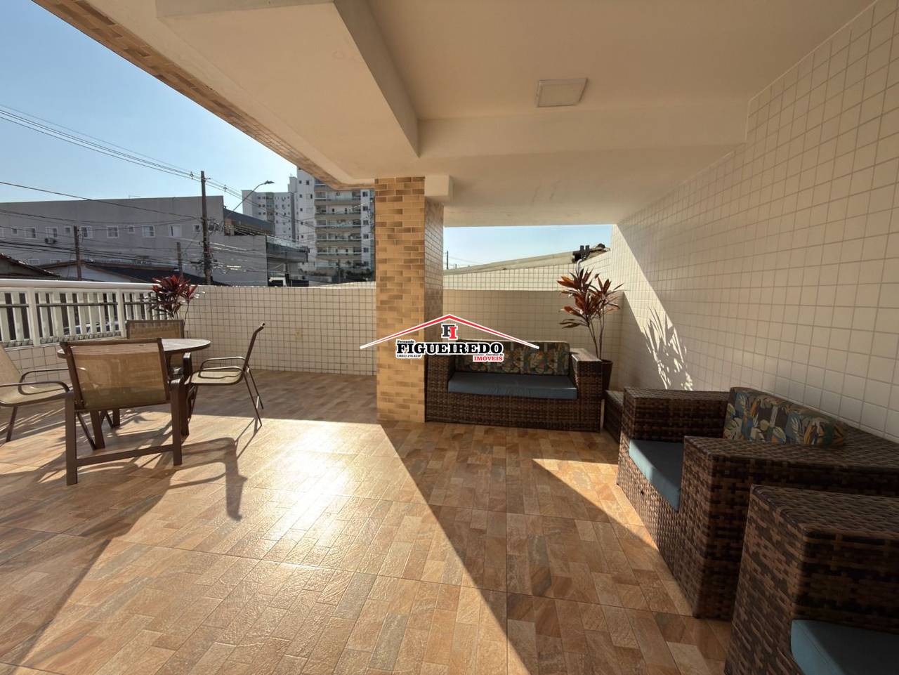 Apartamento com 2 dormitórios à venda, 57 m² por R$ 435.000 - Vila Guilhermina - Praia Grande/SP - foto 2